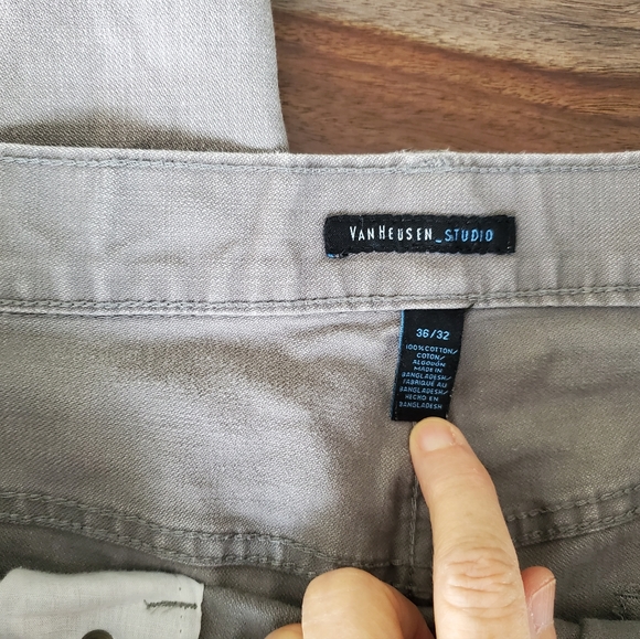 Van Heusen Men's Jeans, Light Gray, 36 Waist, 32 Length - Picture 4 of 5